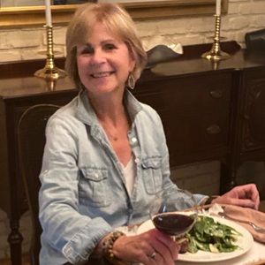 Meet your Posher, Claire